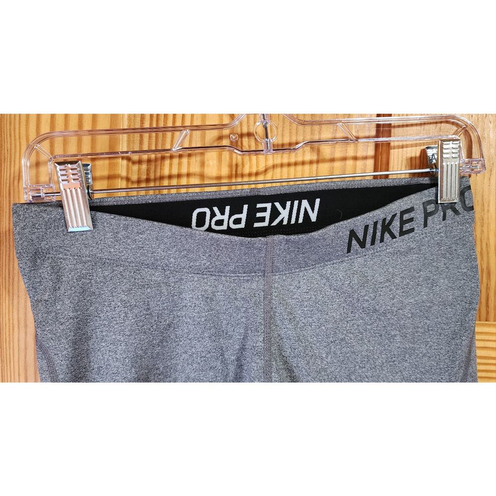 Nike Pro Dri-FIT Biker Shorts Gray Women’s Medium - Picture 2 of 10